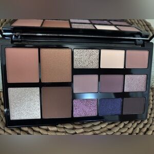 Laura Geller Glamorous Makeup Collection - Pink and Purple